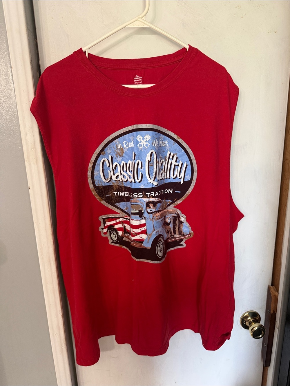 Classic Quality Red Graphic Short Sleeve Tee